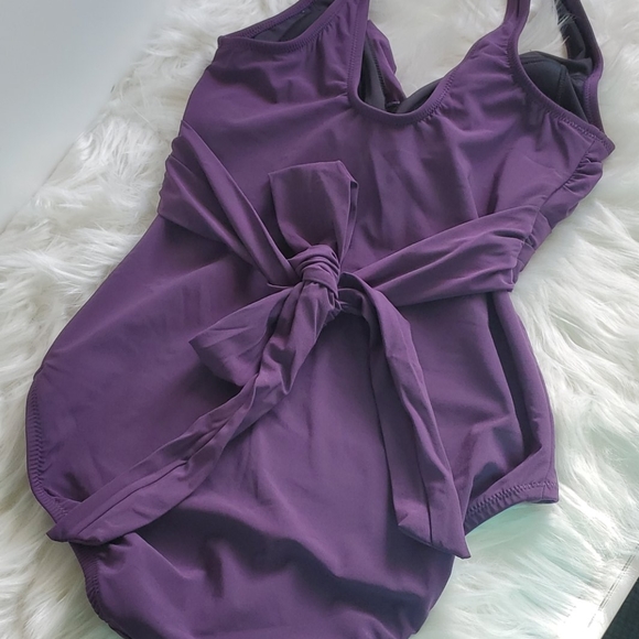 NWT Beautiful Lands End Swimsuit Tummy Control Size 2, NWT👙 - Picture 5 of 10